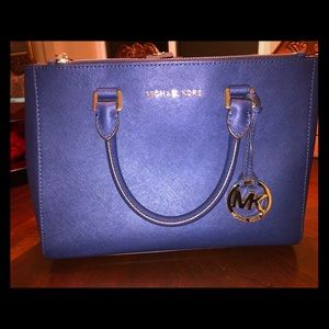 Navy blue Michael Kors handbag (slightly used)